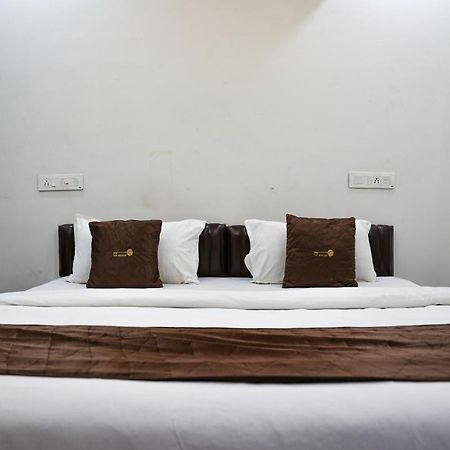 The Browns Hotel Nagpur Exterior photo